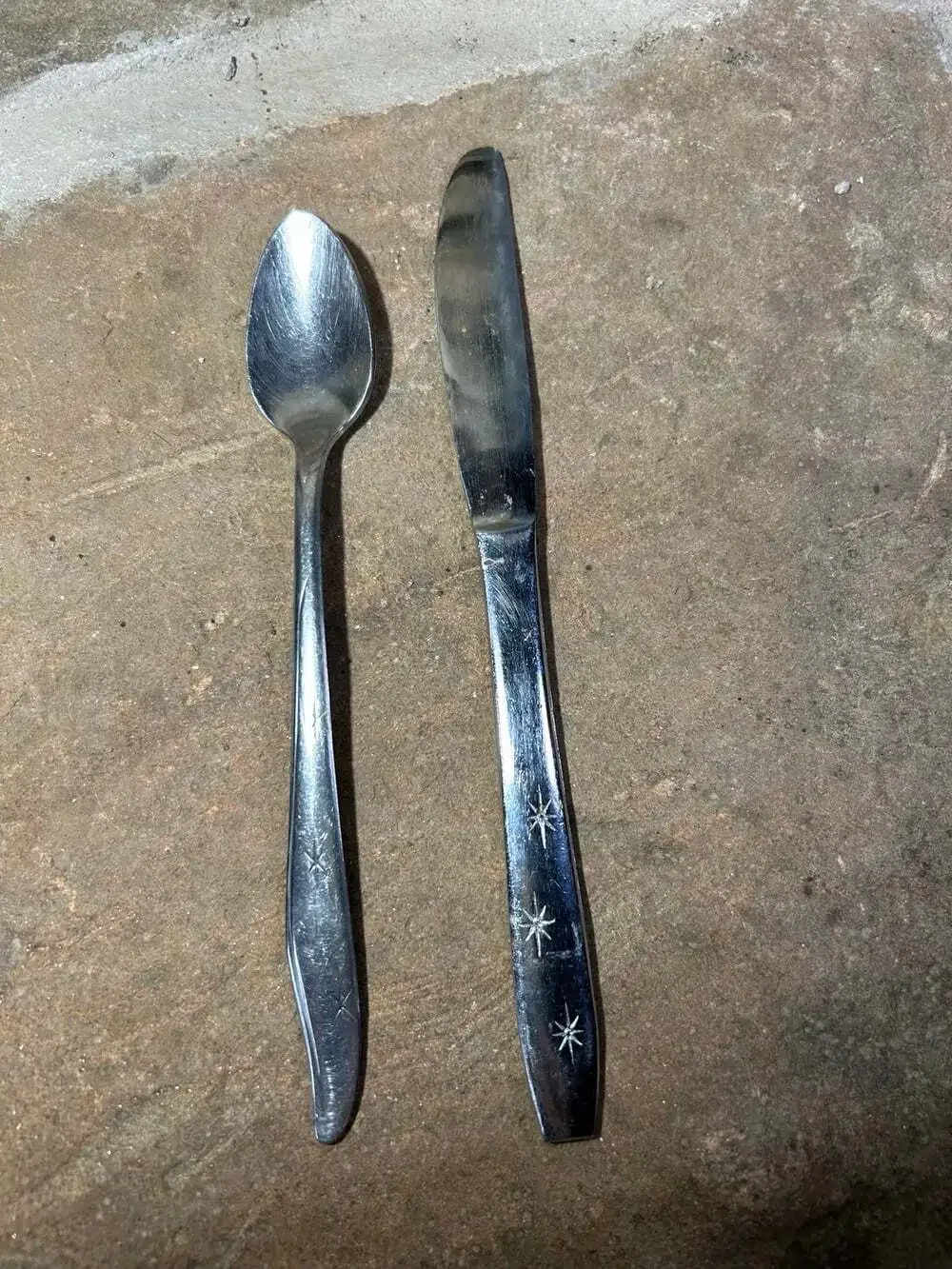 Starburst pattern Long iced tea spoon and Butter knife made in Japan
